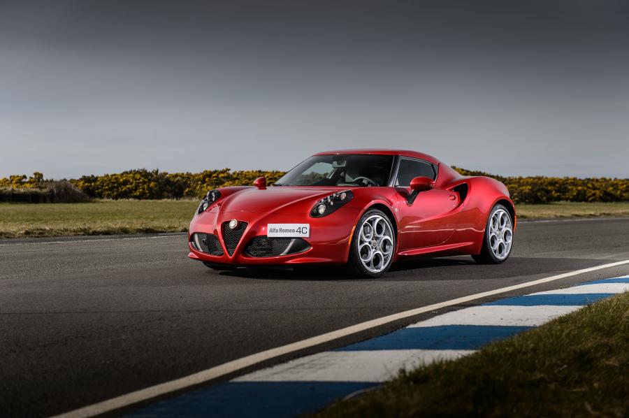  Alfa Romeo 4C (960) 2013 года  (WW) (фото 22 из 77)
